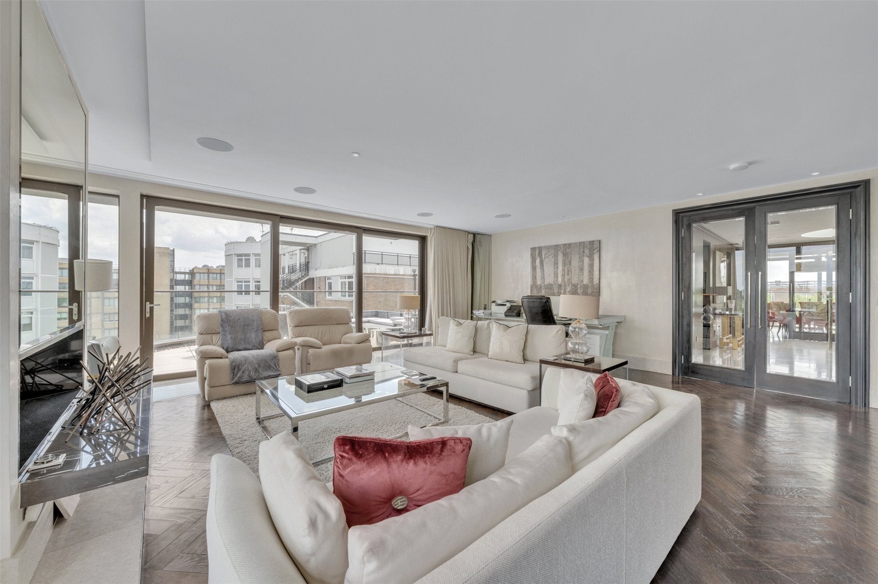 Flat Finchley Road in City of Westminster