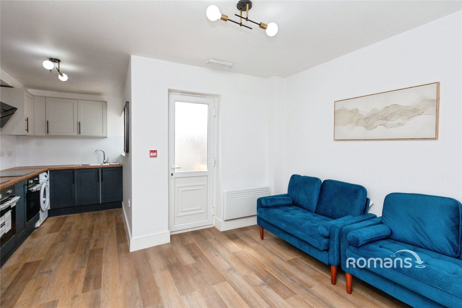 Room Queens Road in Rushmoor