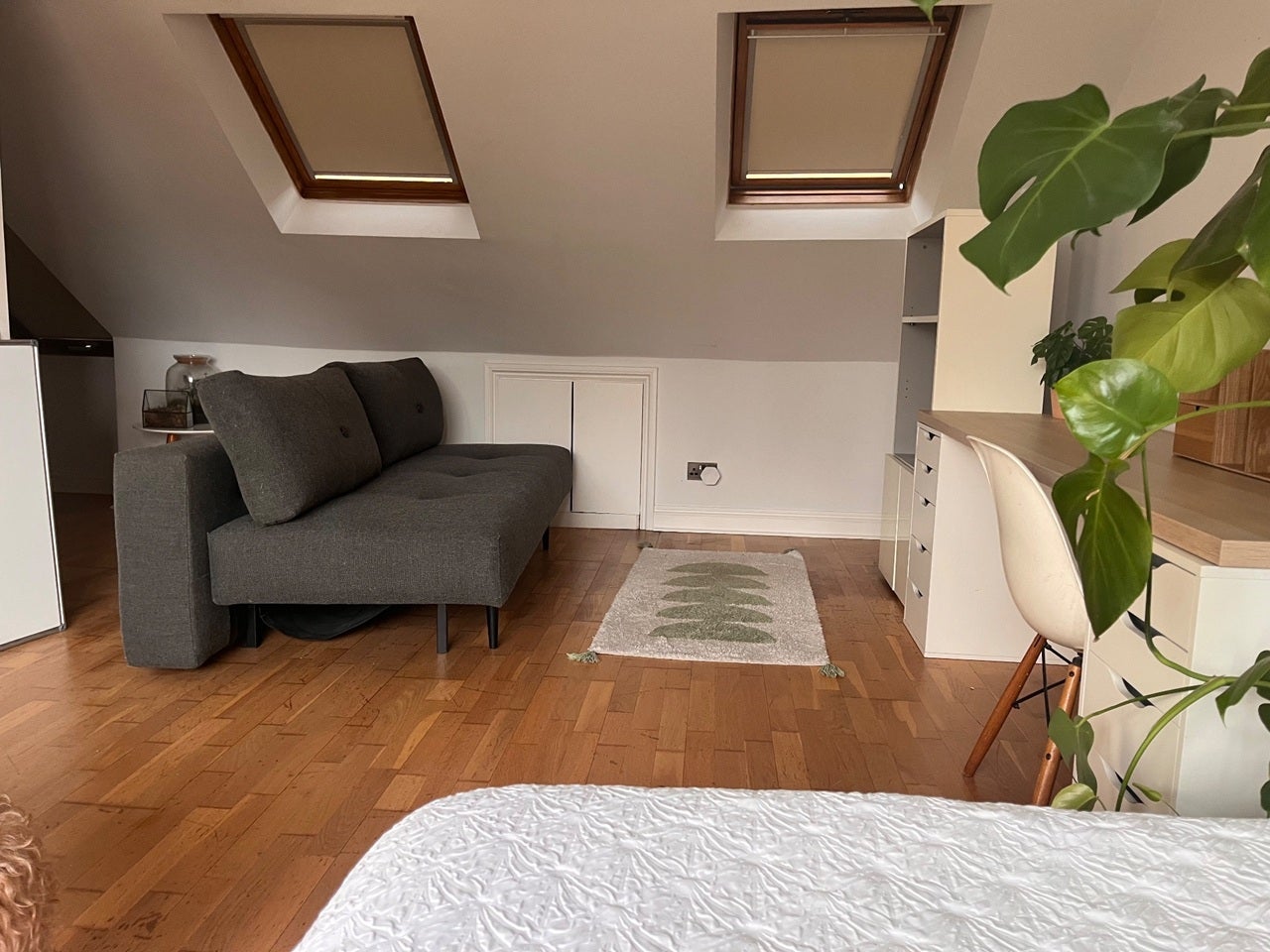 Room Sylvester Road in Greater London