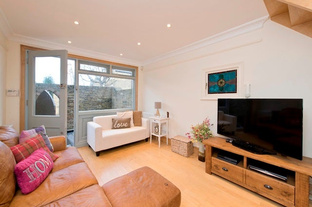 House Sedleigh Road in Greater London