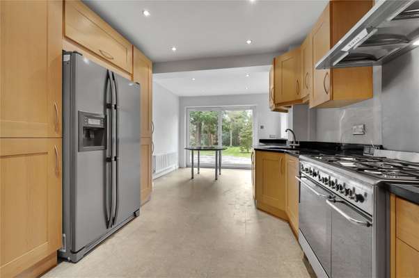 House Firfields in Elmbridge