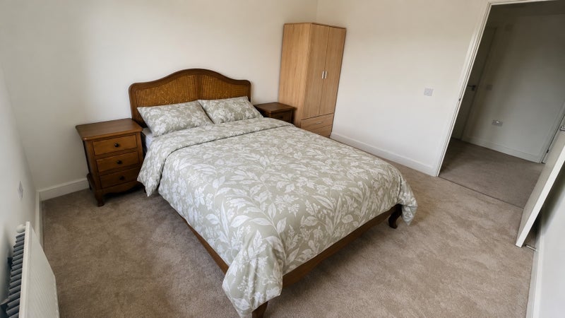 Room Kestrel Drive in East Calder