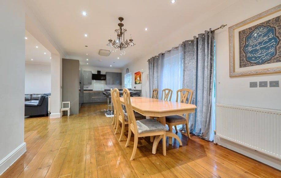 House Kingsmead in Greater London