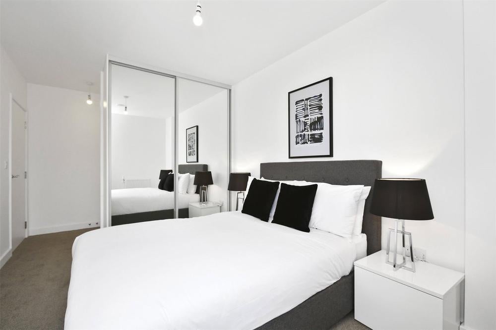 Flat Mortimer Street in City of Westminster