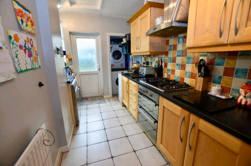 Room Norman Place Road in Coventry