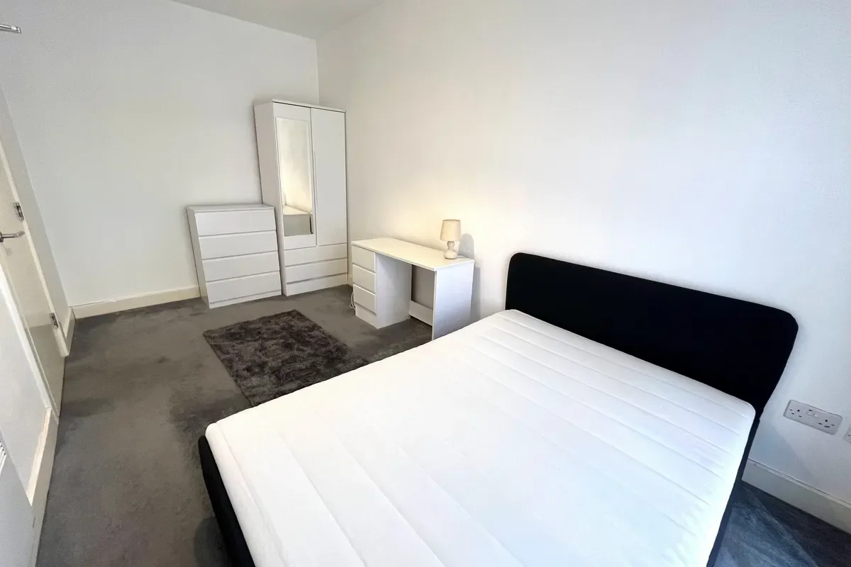 Flat Hartley Road in Nottingham