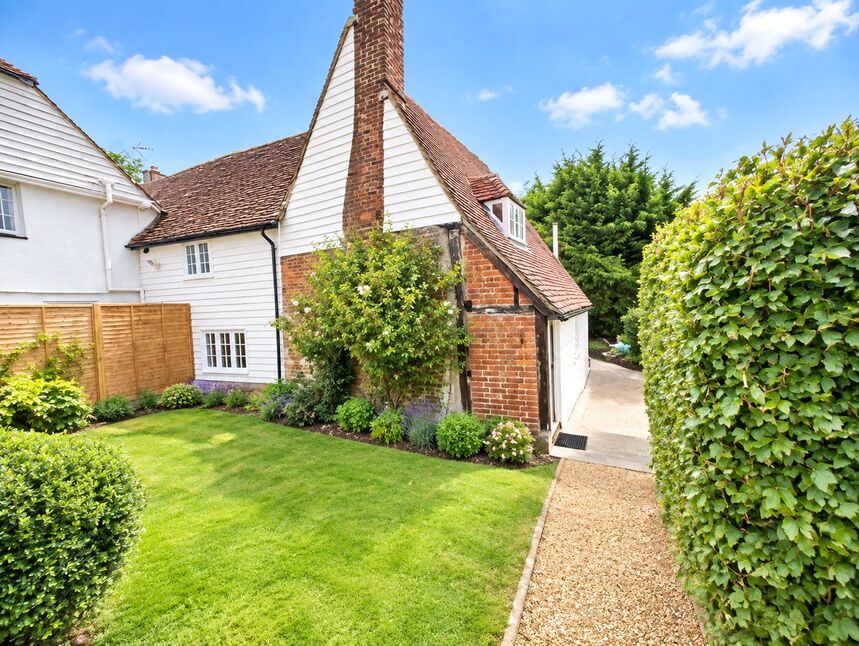 House Lower Road in Maidstone
