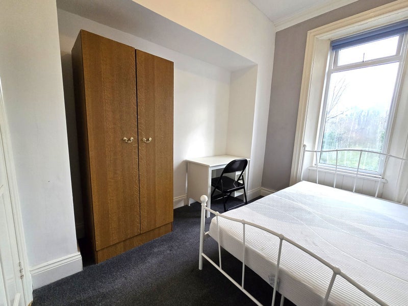 Room First Avenue in Newcastle upon Tyne
