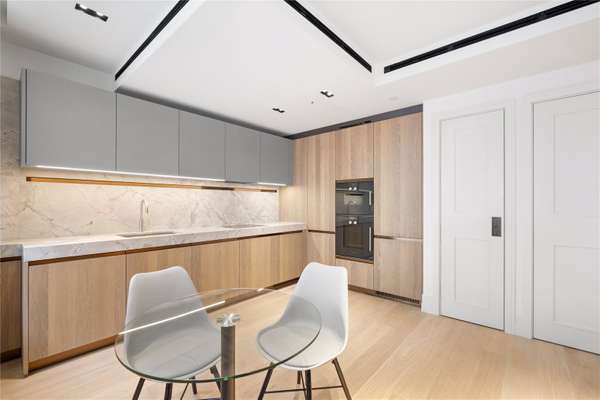 Flat Redan Place in City of Westminster