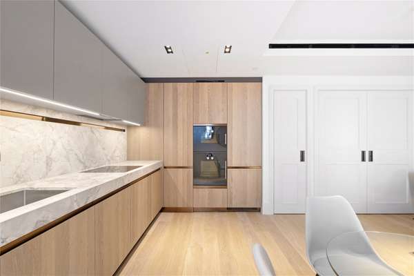 Flat Redan Place in City of Westminster