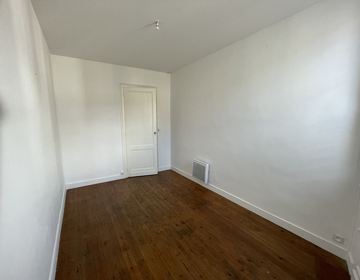 Flat Rue Ernest Renan in Bordeaux