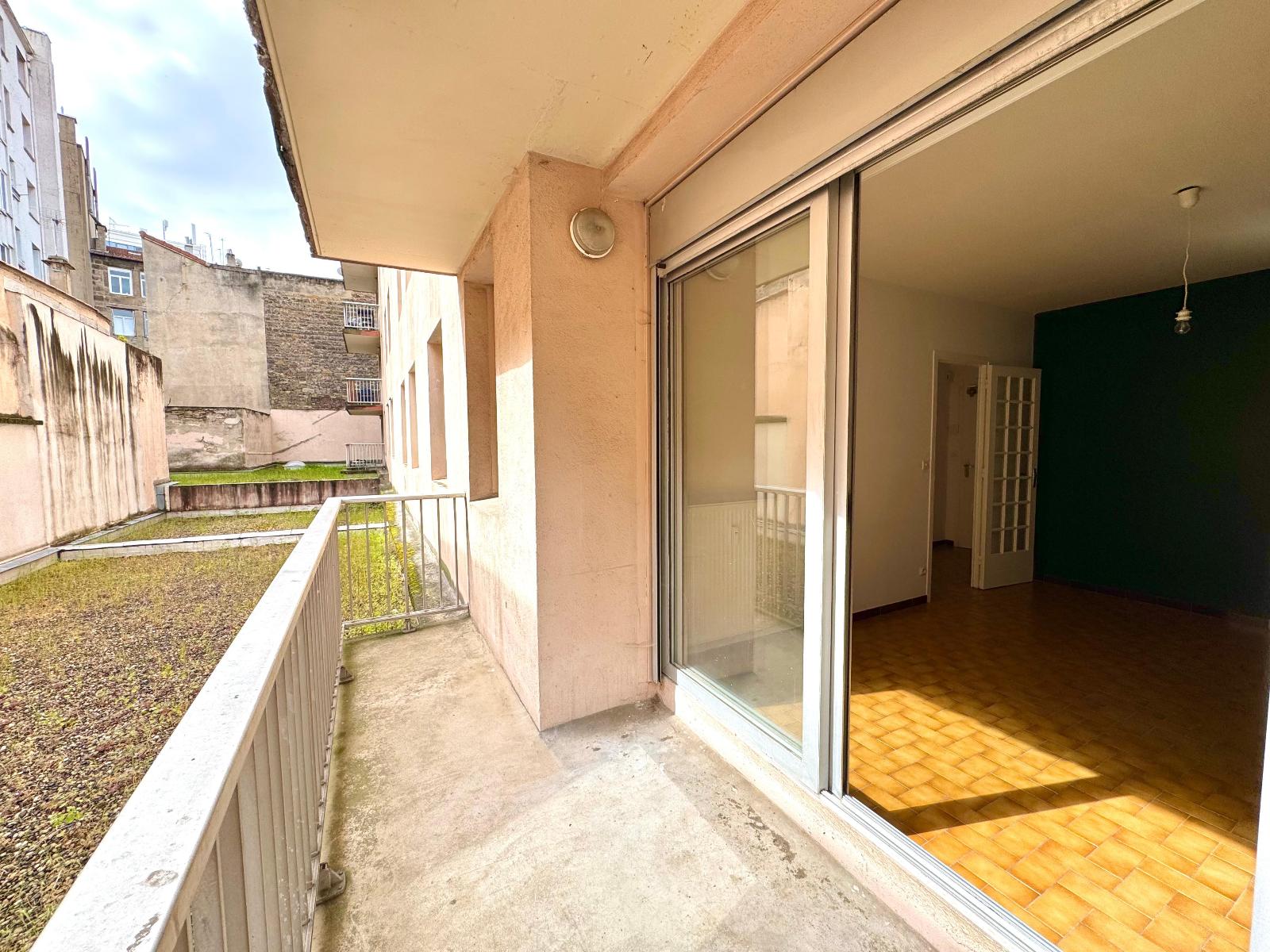 Flat Rue Louis Braille in Saint-Étienne