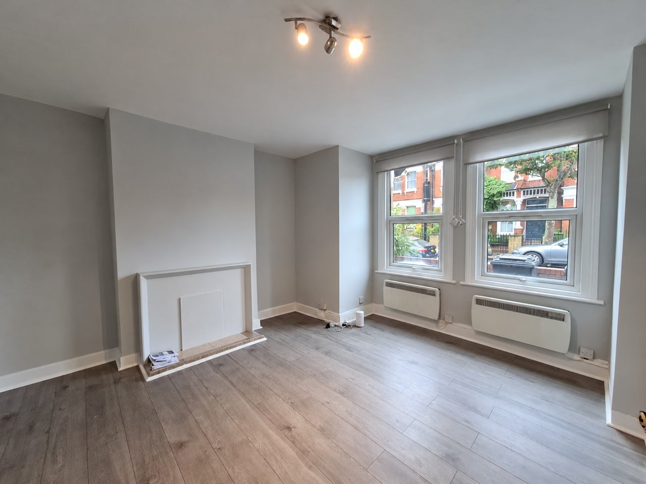 Flat Wimborne Road in Greater London
