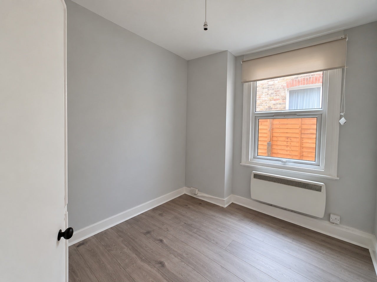 Flat Wimborne Road in Greater London
