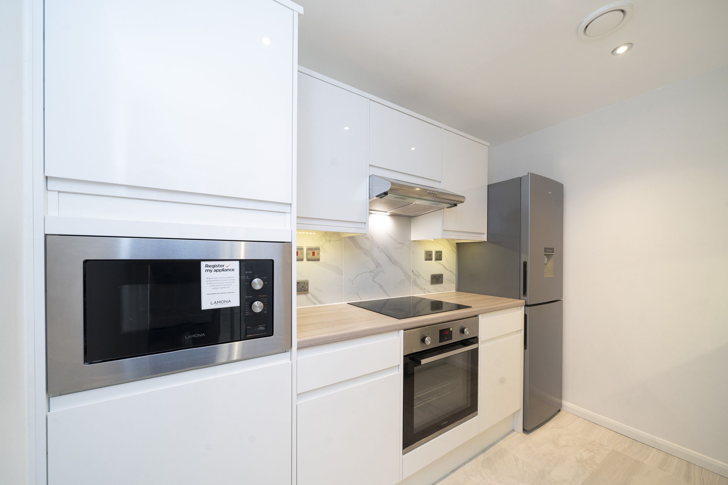 Flat Point W Access Road in Greater London