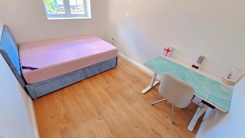 Room Abbots Lane in Greater London