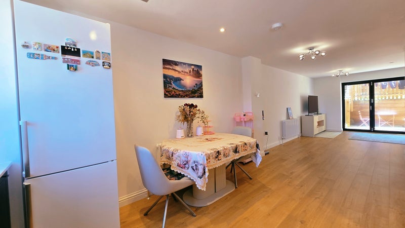 Room Abbots Lane in Greater London