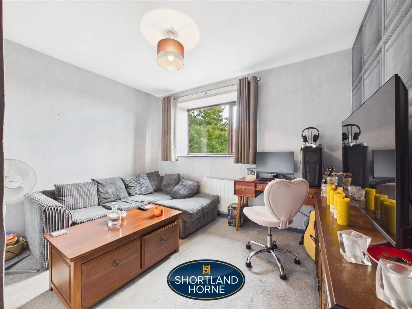 Flat Fenside Avenue in Coventry