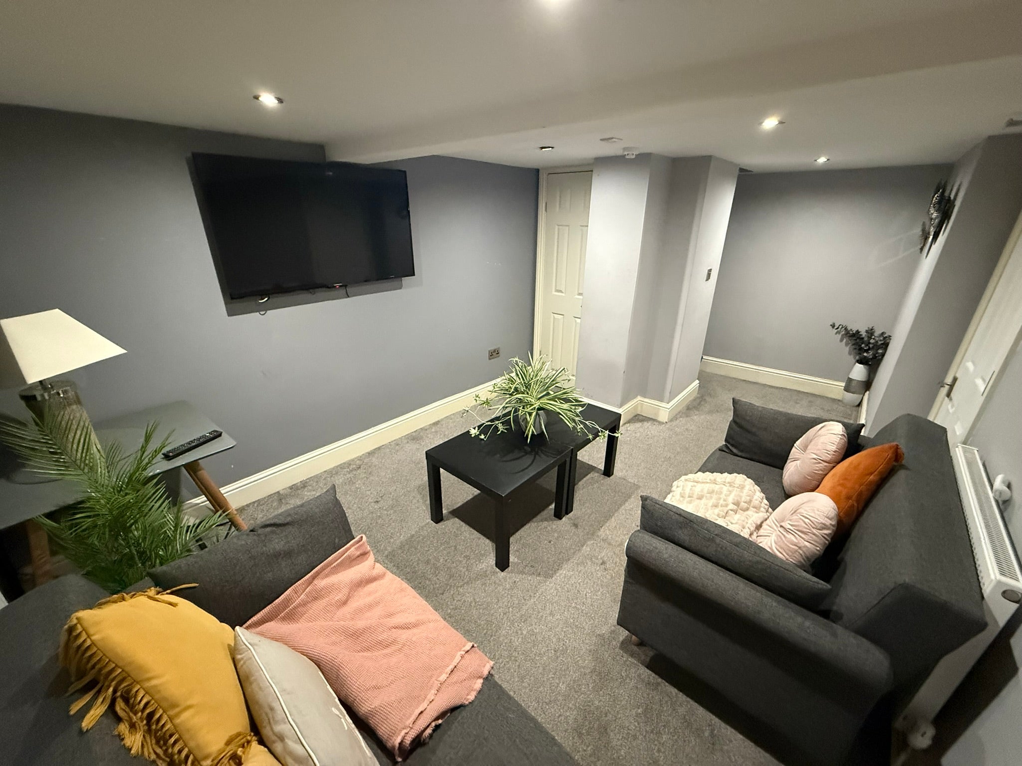 Flat Alberta Terrace in Nottingham