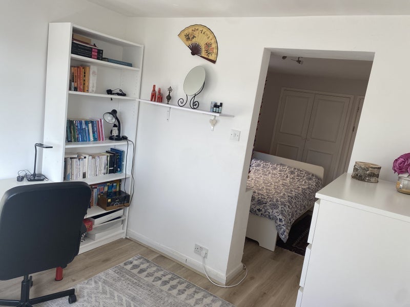 Room Howard Close in Greater London