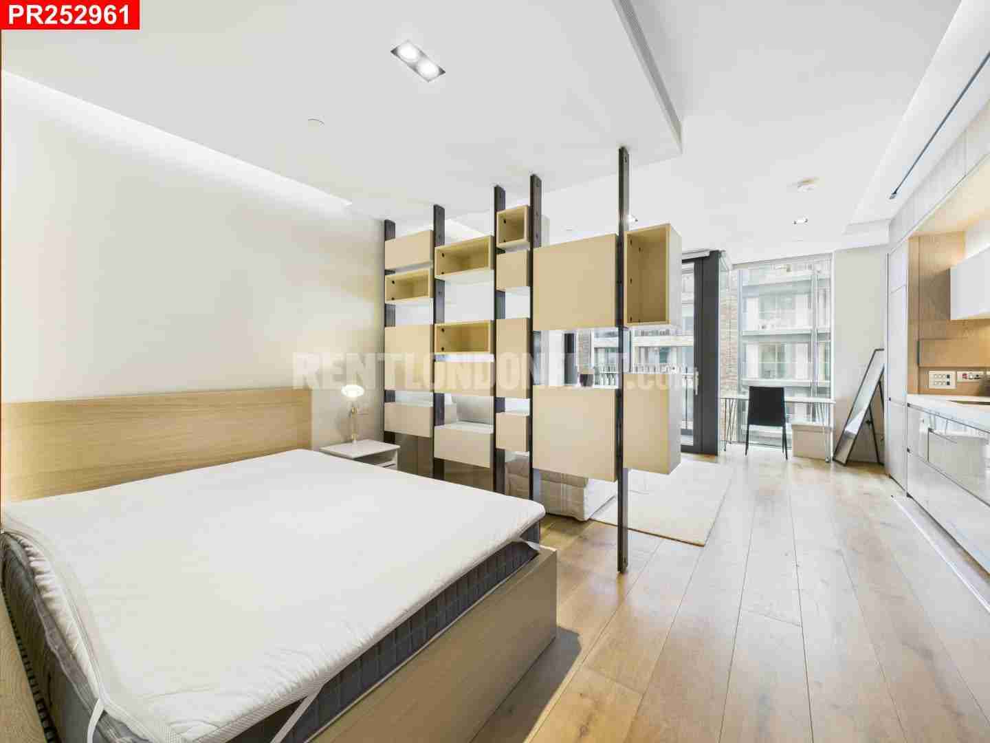Flat Pearson Square in City of Westminster