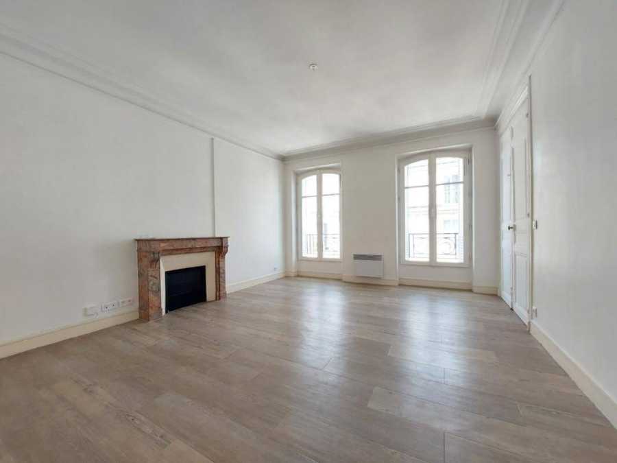 Flat Rue du Simplon in Paris