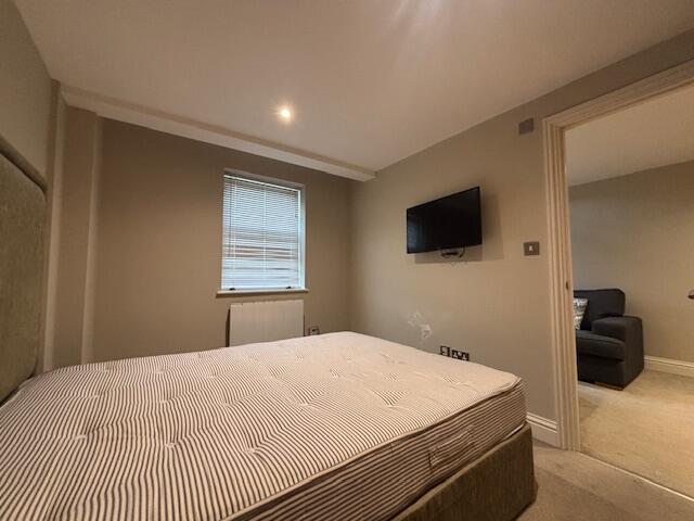 Flat Godwin Court in Swindon