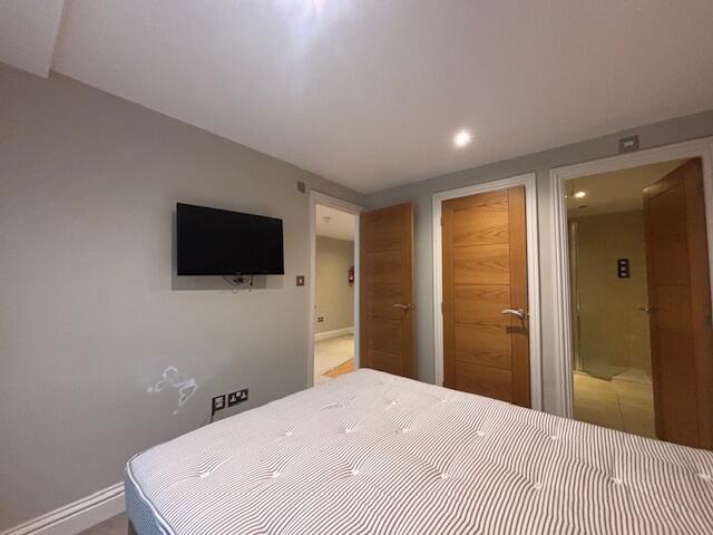 Flat Godwin Court in Swindon