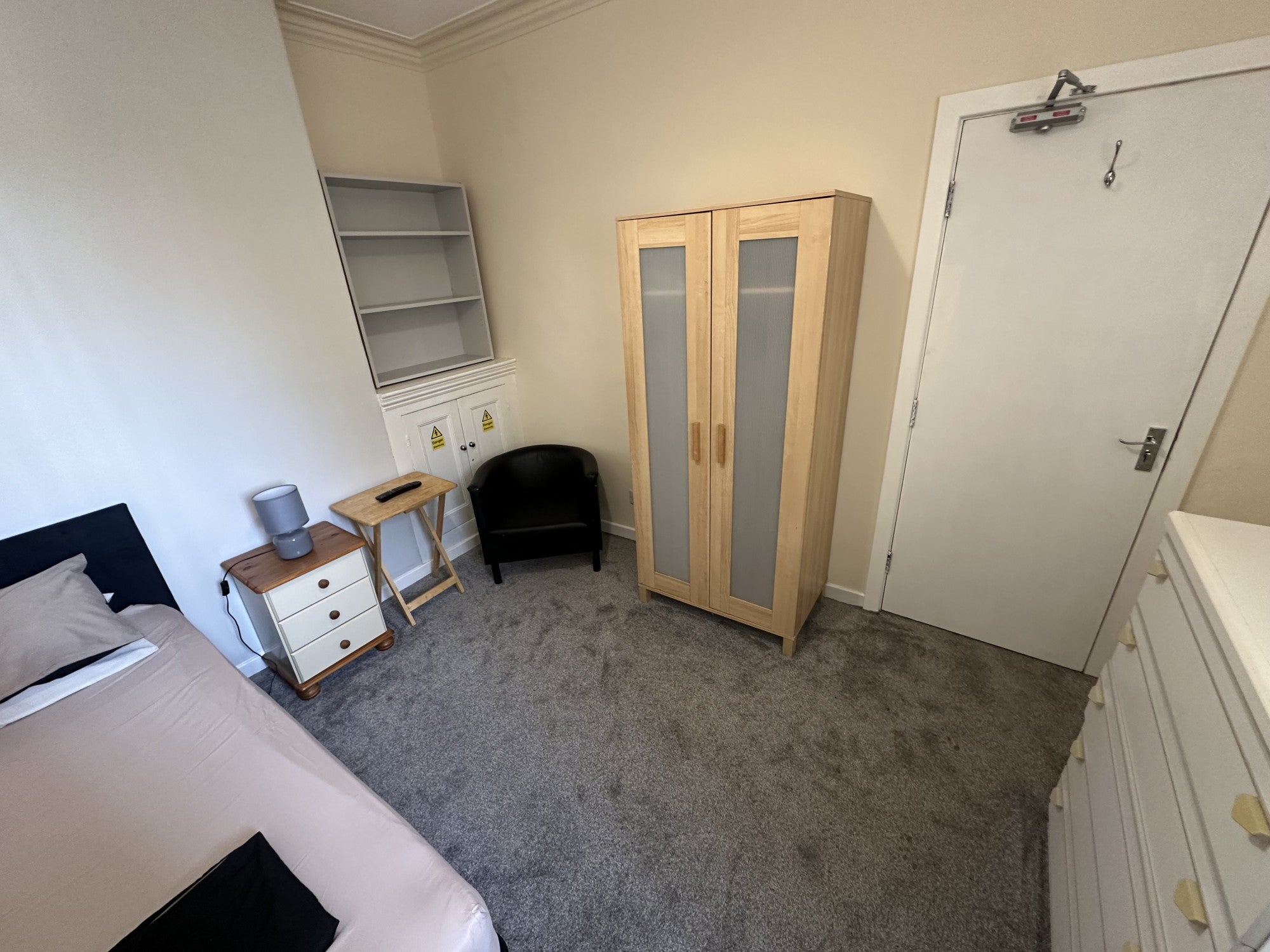 Room Nora Street in Warrington