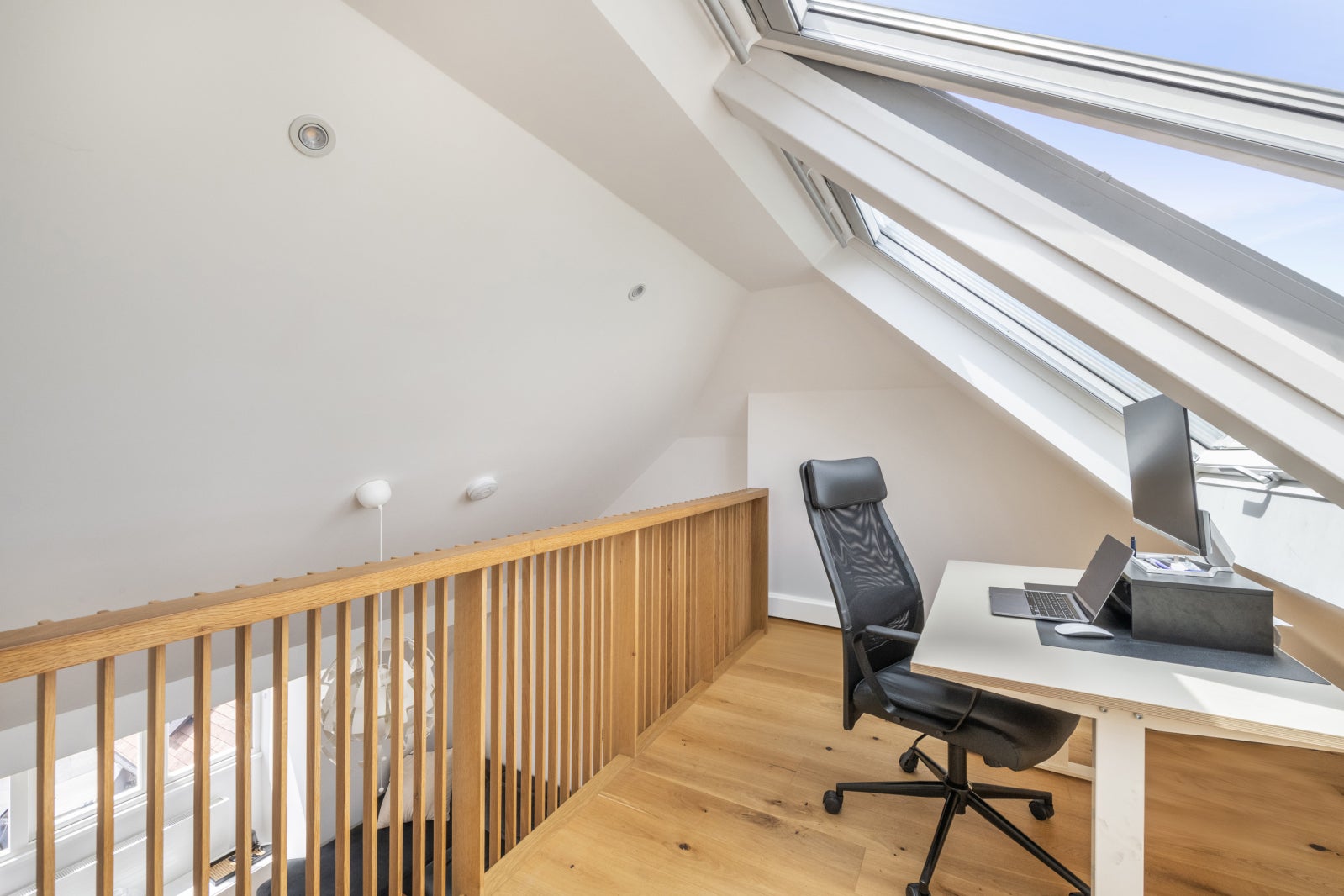 Flat Marchmont Road in Greater London