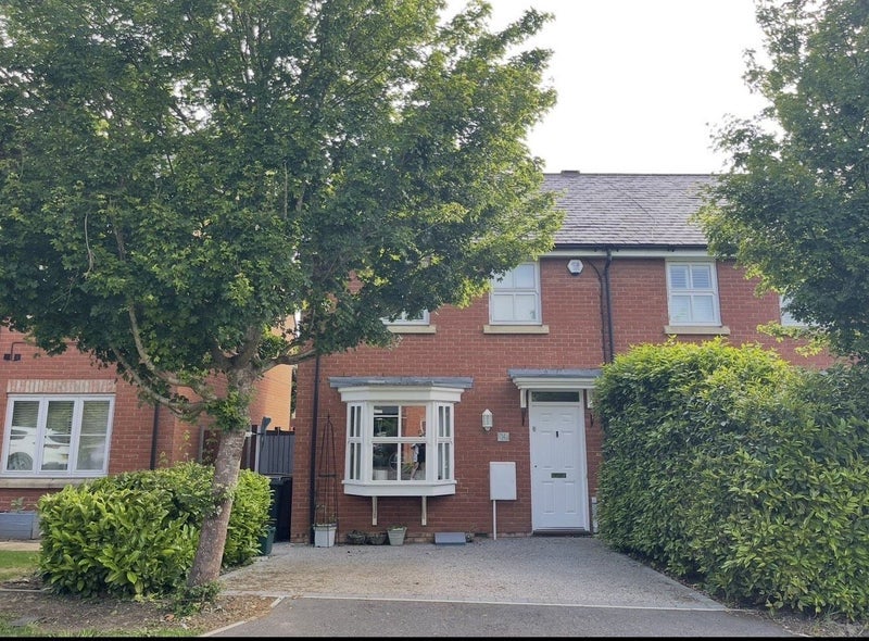 Room School Lane in Chelmsford