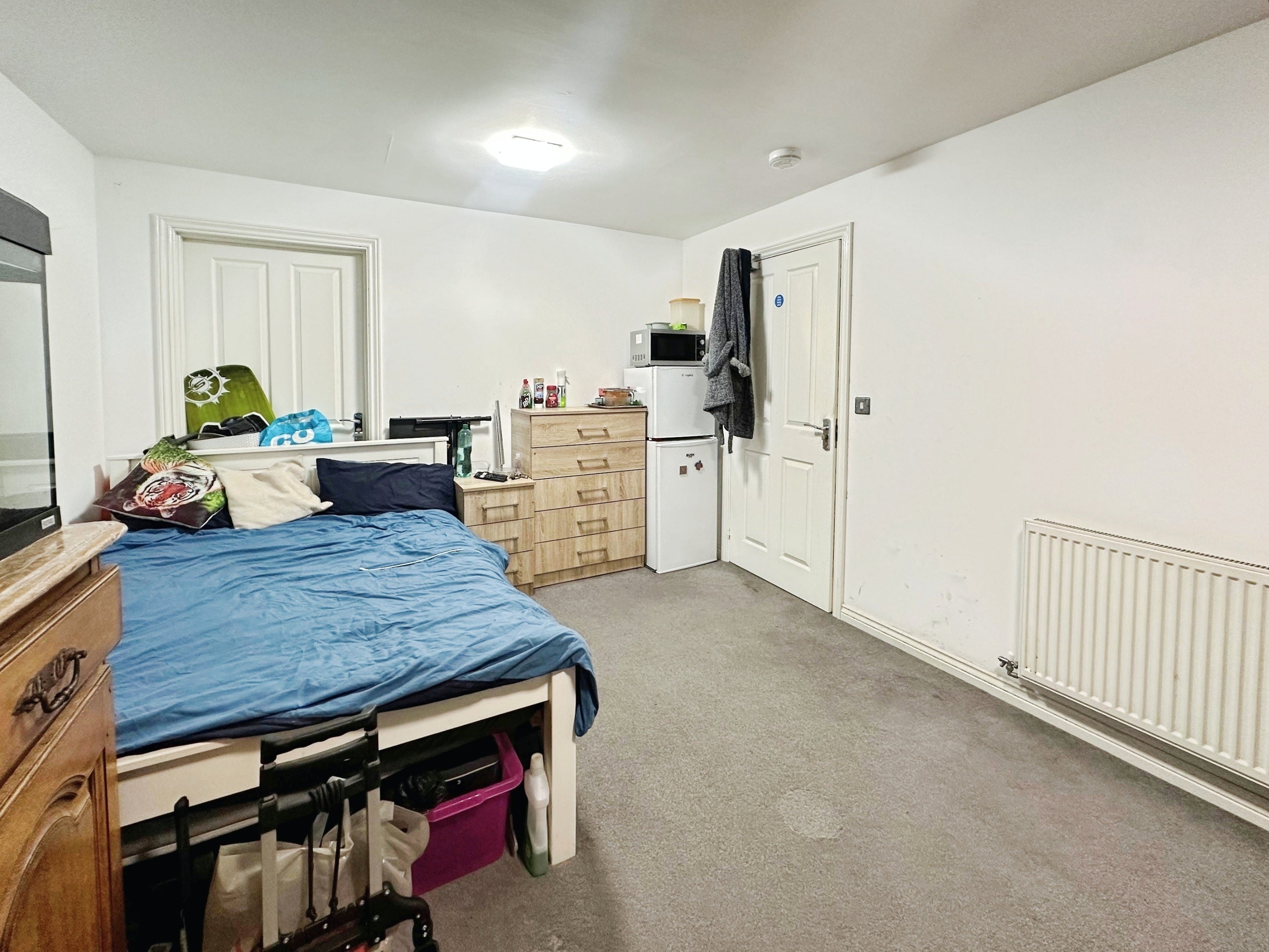 Room Circus Drive in South Cambridgeshire