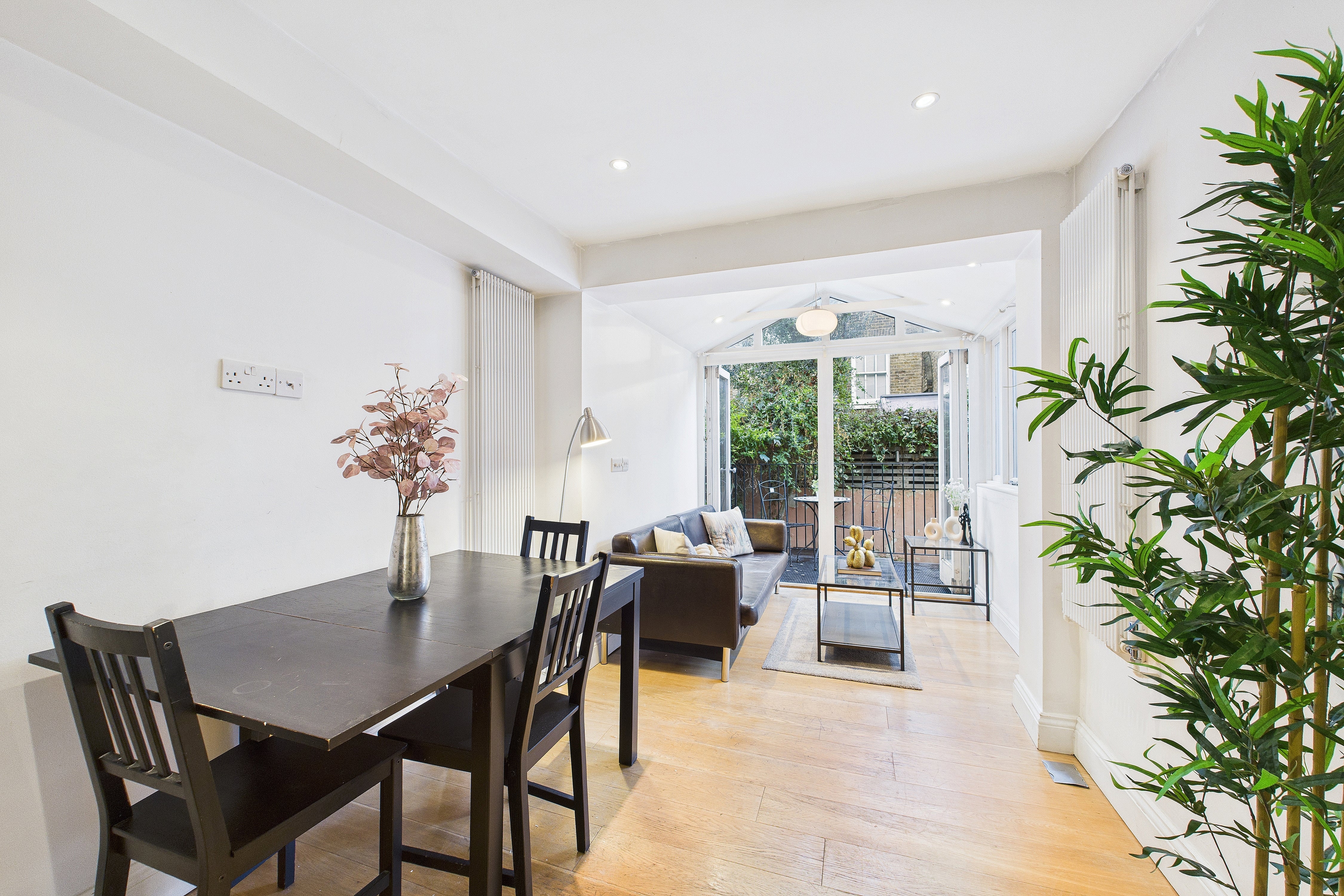 Flat Edith Grove in Greater London