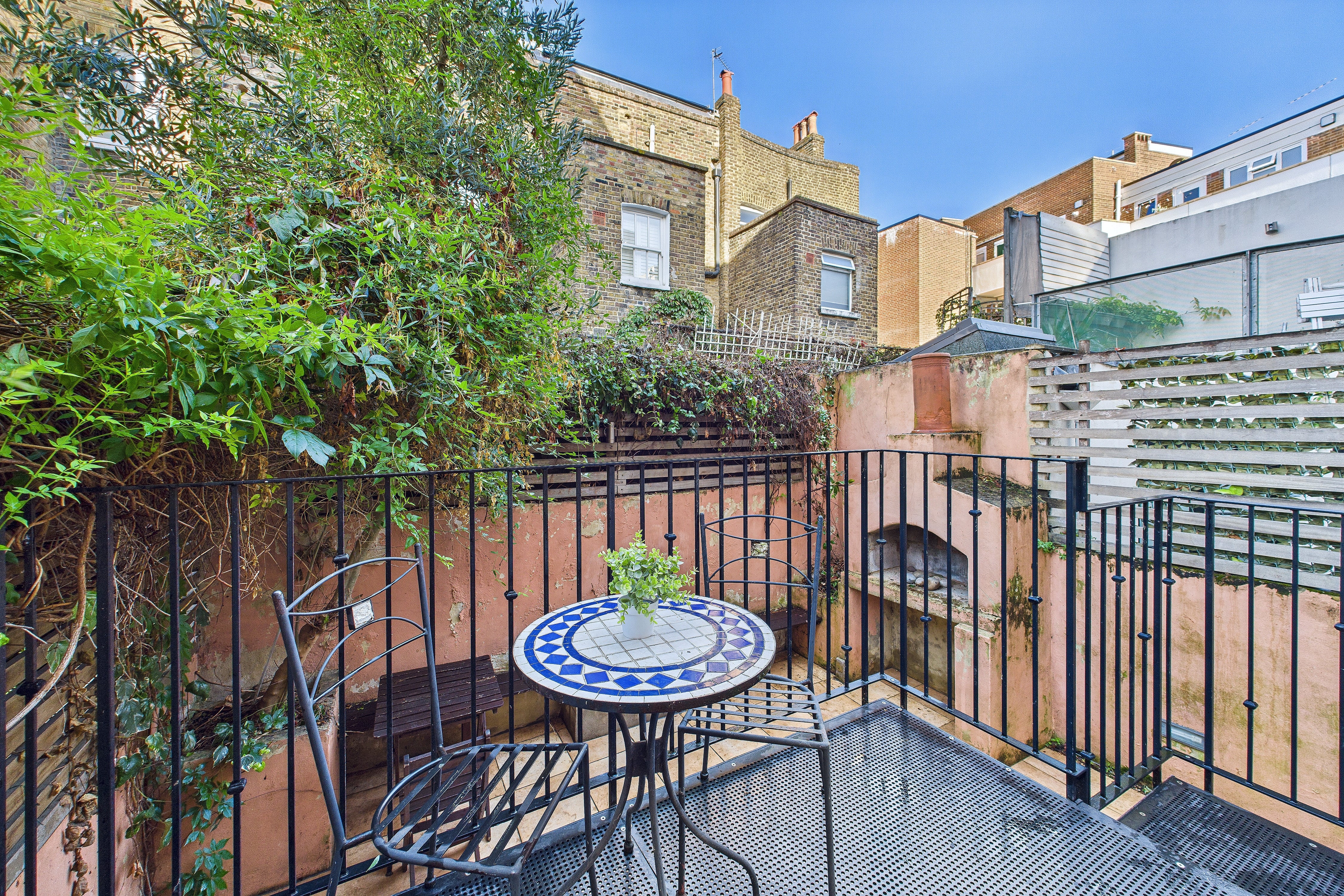 Flat Edith Grove in Greater London