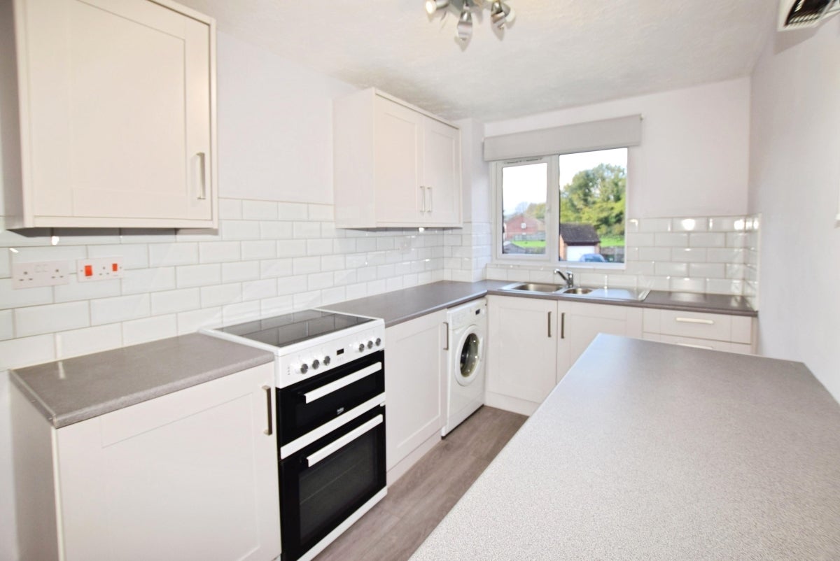Flat Victoria Drive in Sevenoaks