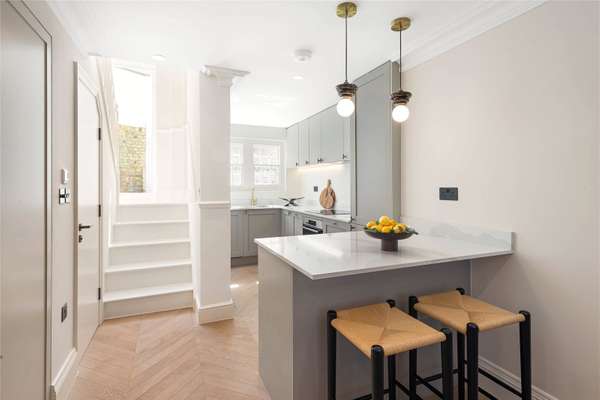 House Graham Terrace in City of Westminster