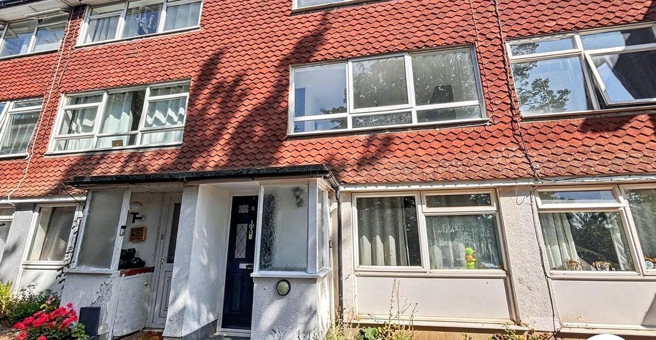 Flat Greenacre Close in Swanley