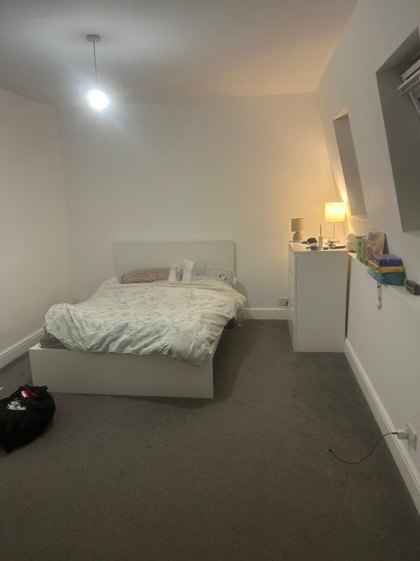 Room Lavender Hill in Greater London
