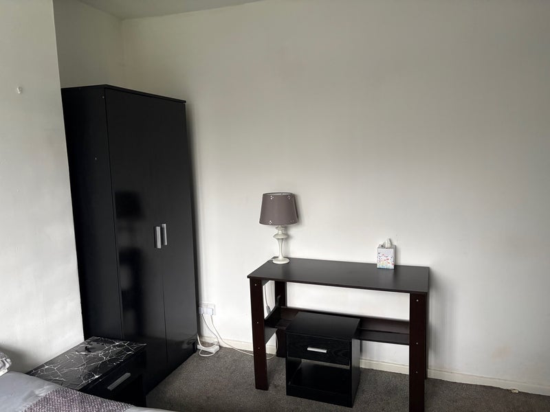 Room Gaydon Close in Coventry