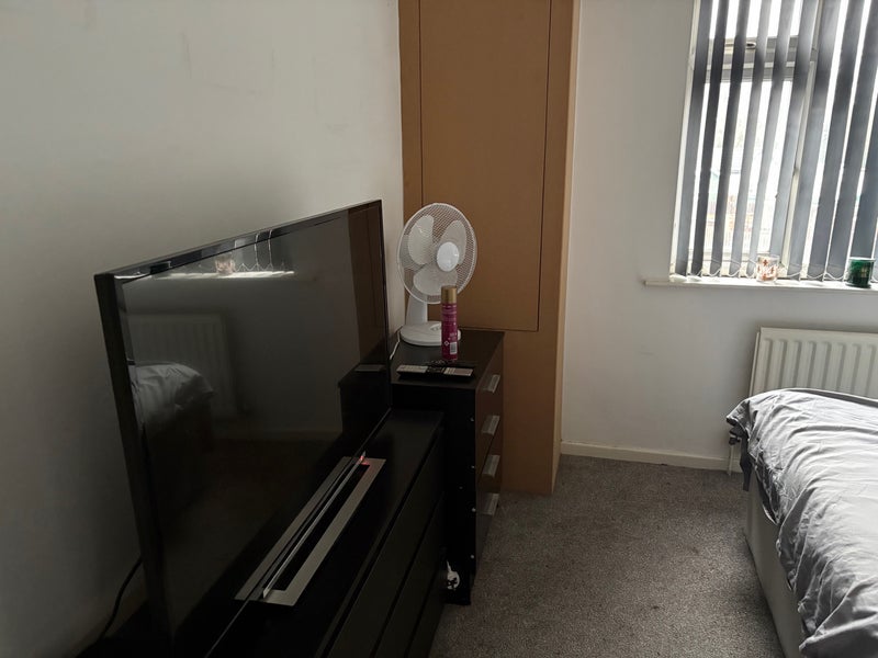 Room Gaydon Close in Coventry