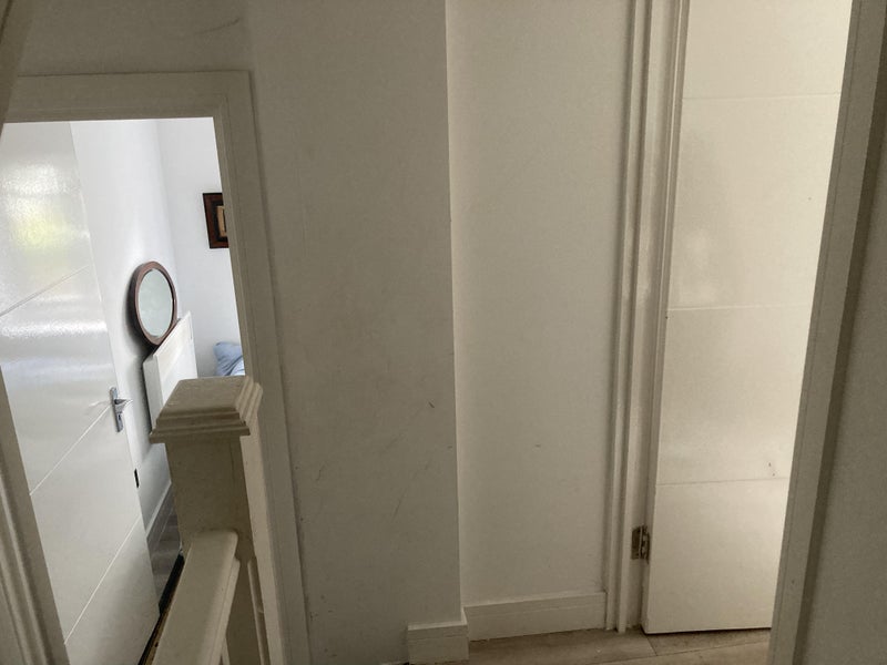Room Arnold Road in Greater London