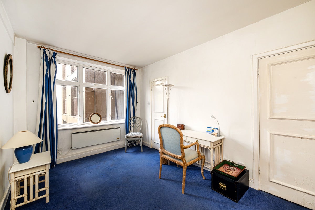 Flat Fetter Lane in City of London