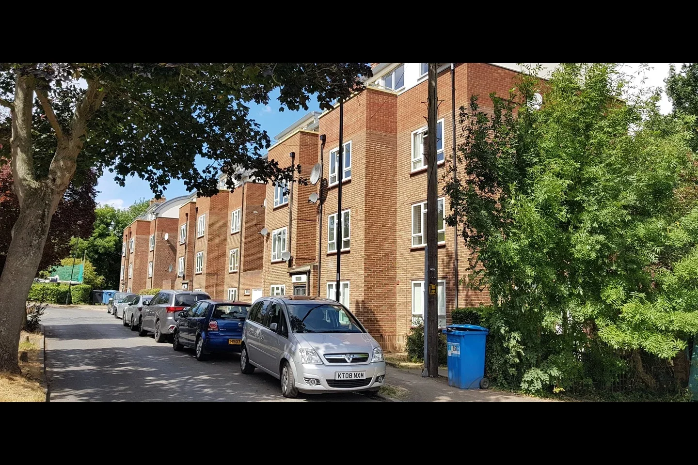 Flat Courtlands in Maidenhead