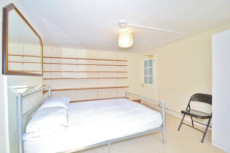 Room Victoria Road in Cambridge