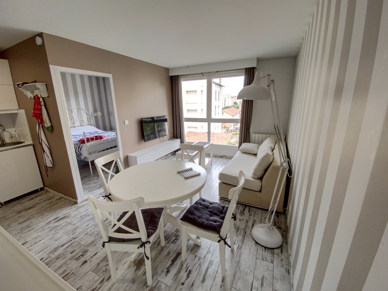 Flat Avenue Berthelot in Lyon