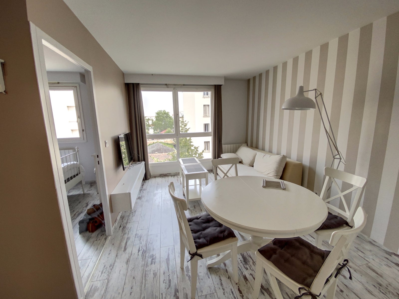 Flat Avenue Berthelot in Lyon