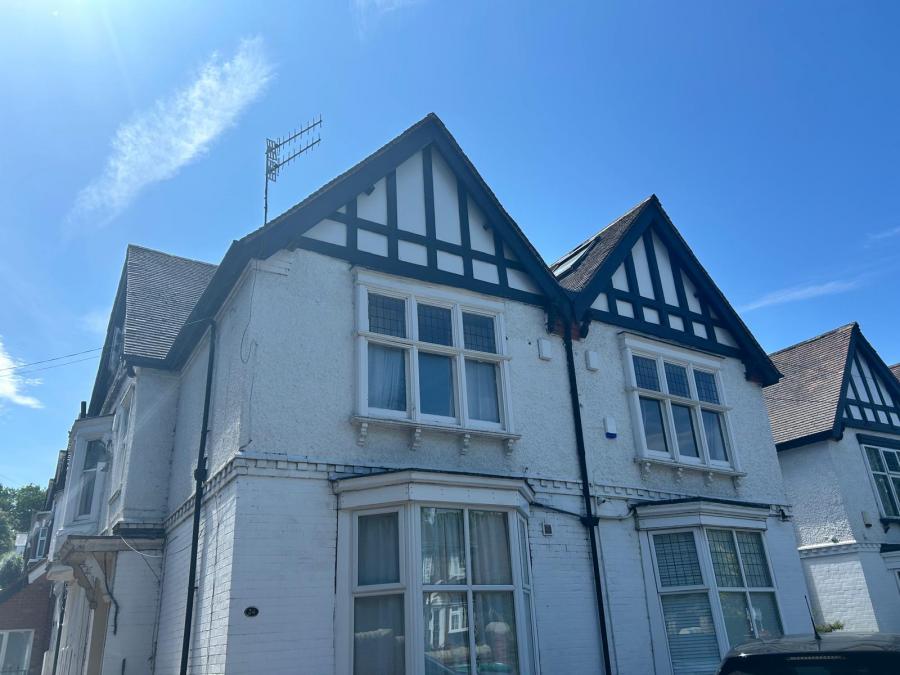 Flat Redcliffe Road in Nottingham