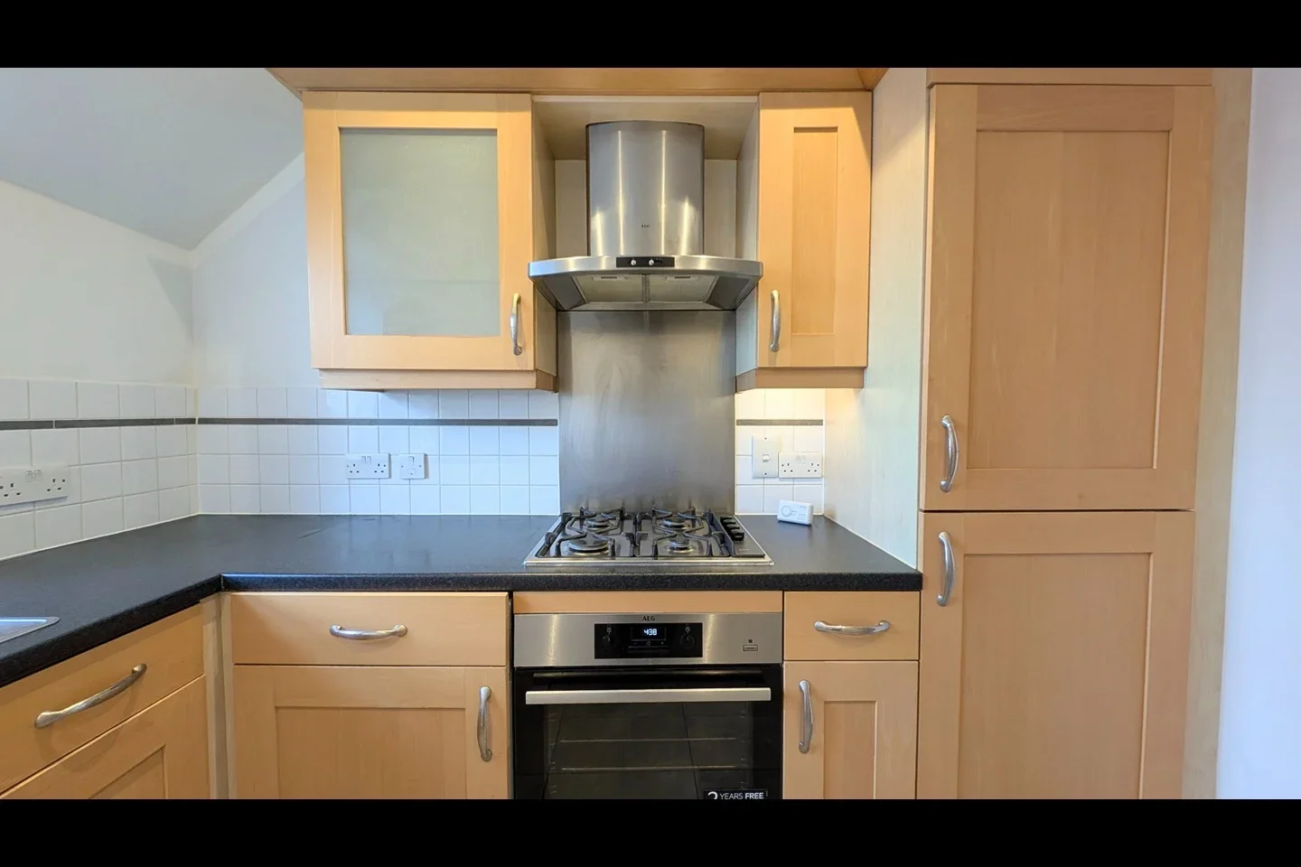 Flat Eaton Road in Greater London