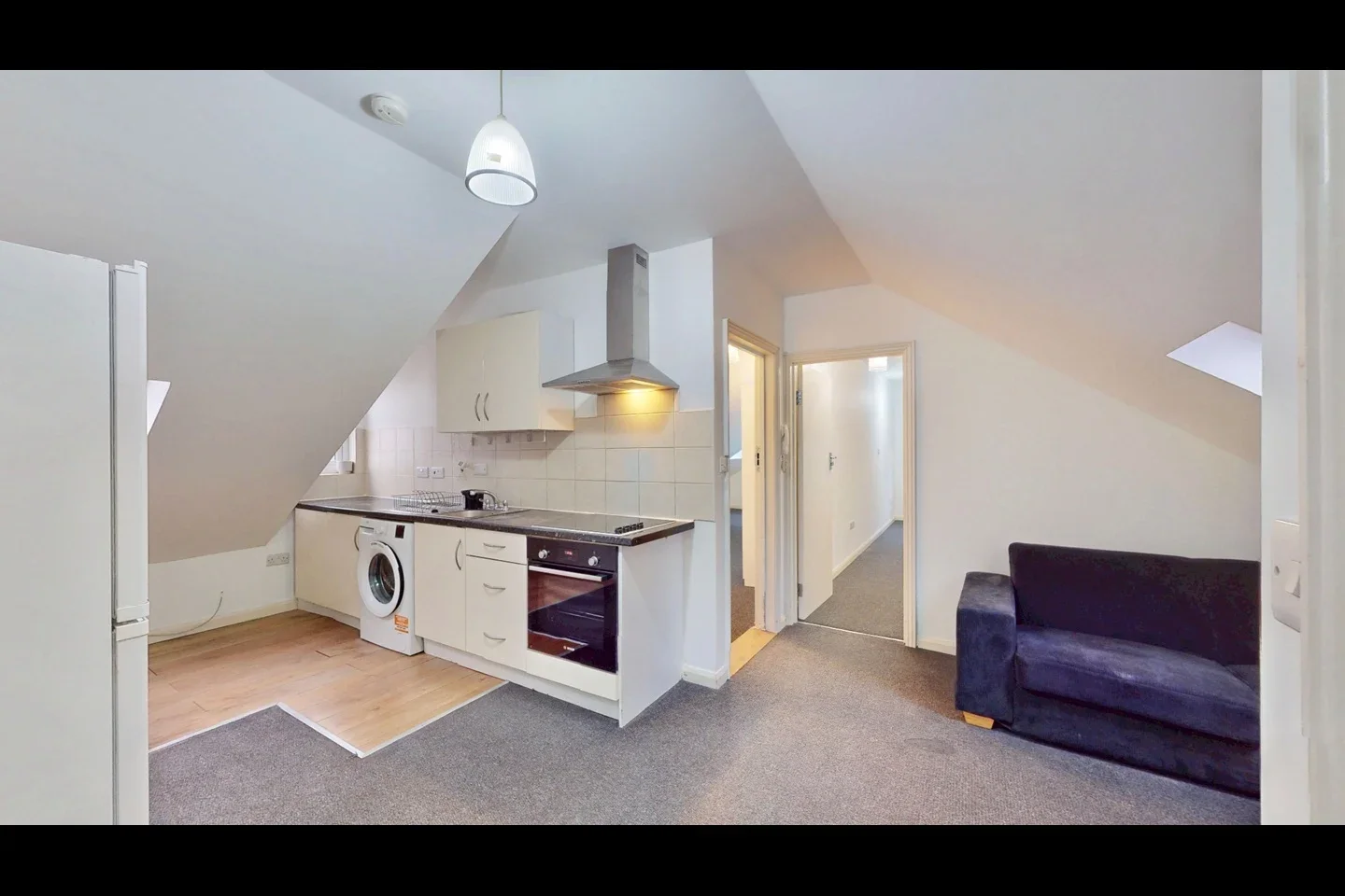 Flat Mountfield Road in Greater London