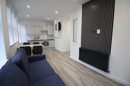Flat Silver Street in Bury